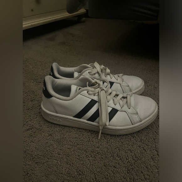 Adidas platform sneaker - Picture 1 of 4